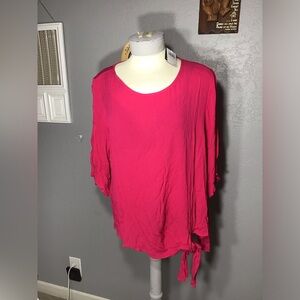 New WALLPAPHER Blouse WOMENS 3/4 Sleeve Size 2X. 100% Rayon